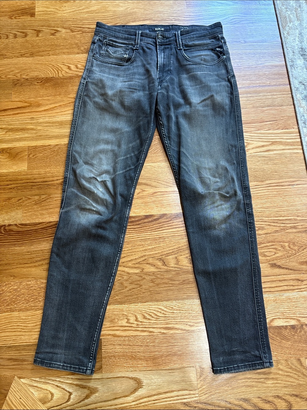 Replay  Men's Jeans in Washed Black distressed 32 waist